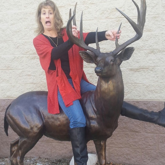 Meet your Posher, Toni - Picture 2 of 5