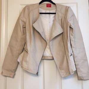 Elle Small Faux leather jacket cream