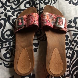 Beautiful clogs!