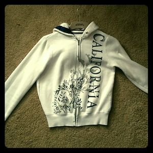 ?? California Zip-Up Hoodie with Pockets