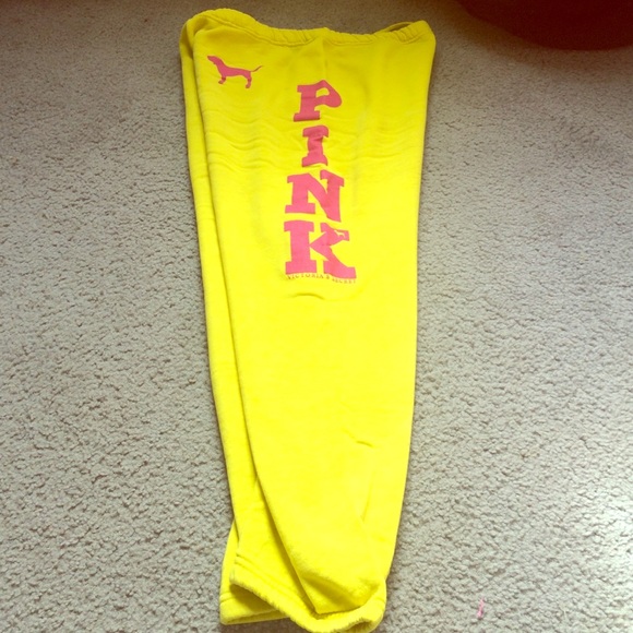 Vs pink sweatpants!