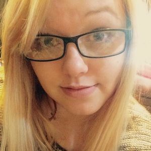 Meet your Posher, Courtney