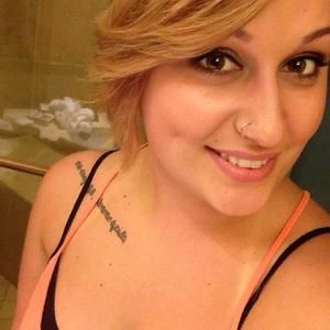 Meet your Posher, Marissa