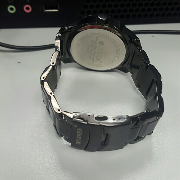 Watch - Picture 2 of 3