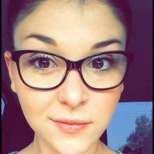 Meet your Posher, Jordyn