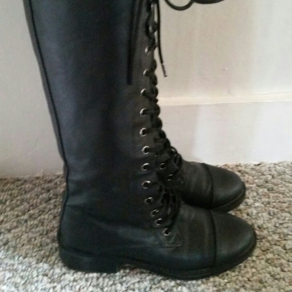Black forever 21 tall lace up combat /riding boots - Picture 2 of 3