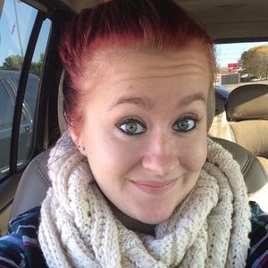 Meet your Posher, Kayla