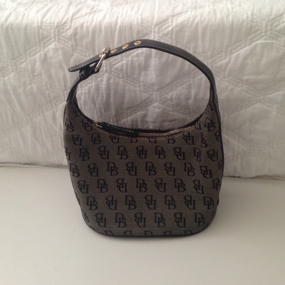 Dooney and Bourke purse