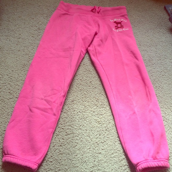 Vs pink sweatpants!