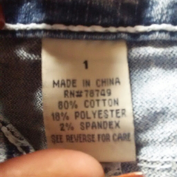 Mini shorts - Picture 3 of 4