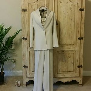 Elegant three piece pantsuit