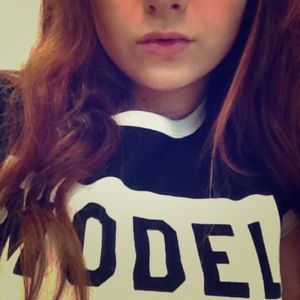 Meet your Posher, Chloe