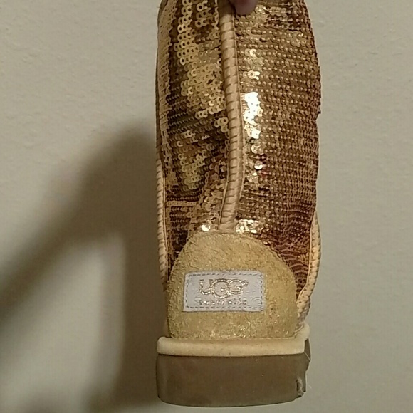 NWOT Gold Sequin Uggs