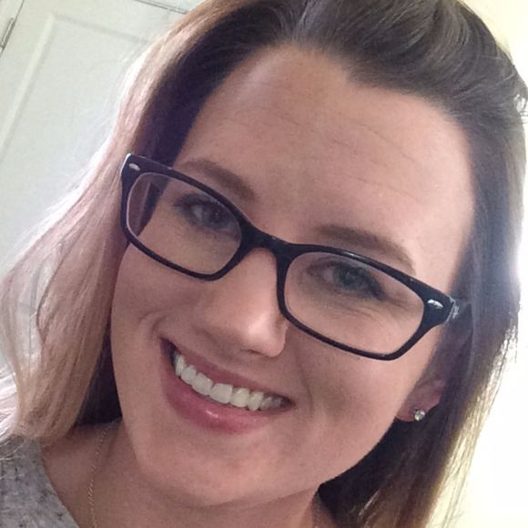 Meet your Posher, Tabitha - Picture 1 of 1