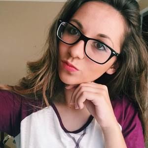 Meet your Posher, Madalyn