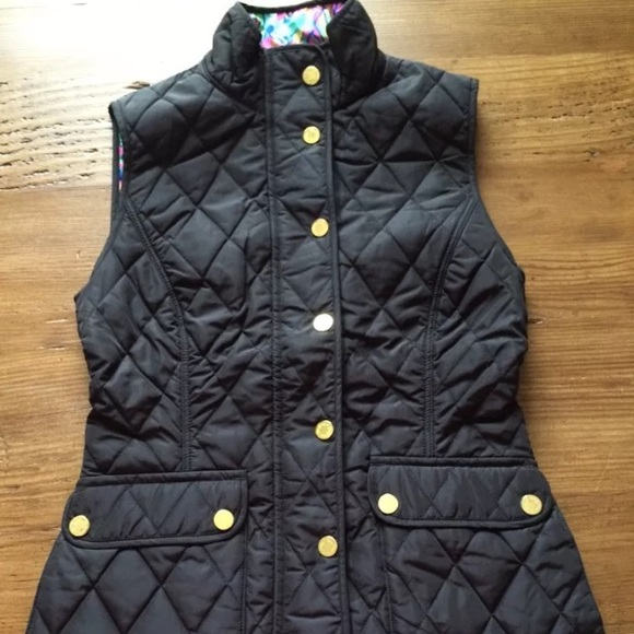 ❌SOLD❌Lilly Pulitzer Black Quilted Vest