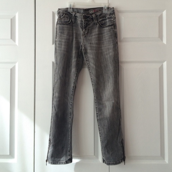 Cropped Boyfriend Jeans