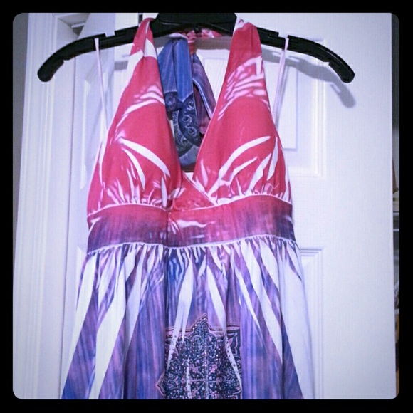 Flowy halter dress *NWOT*
