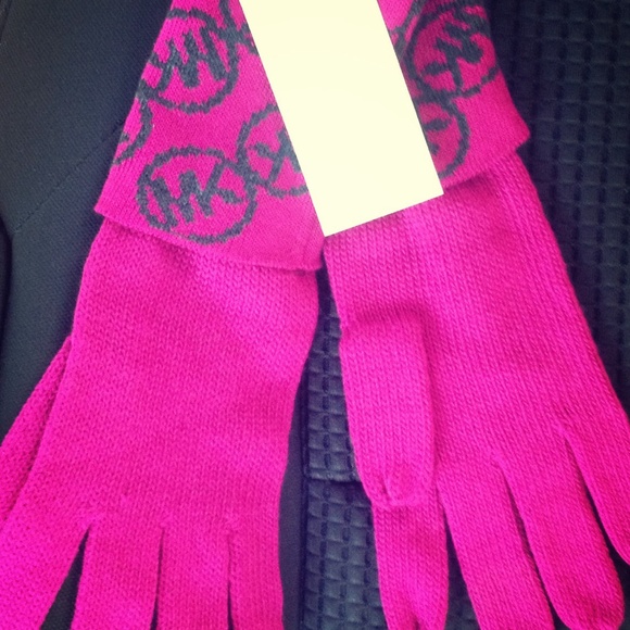 Michael Kors Accessories - SOLD SOLD