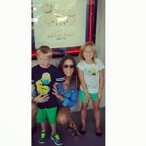 Meet your Posher, Lacey