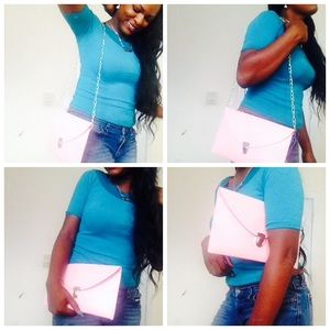 Clutch purse with chain