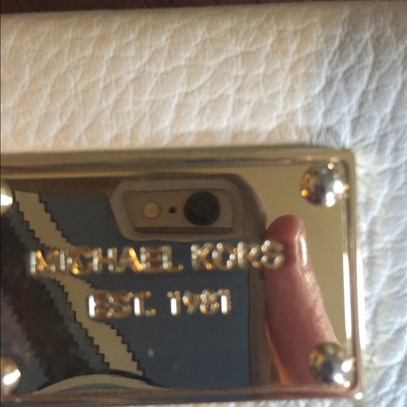 Michael Kors wallet! - Picture 2 of 4