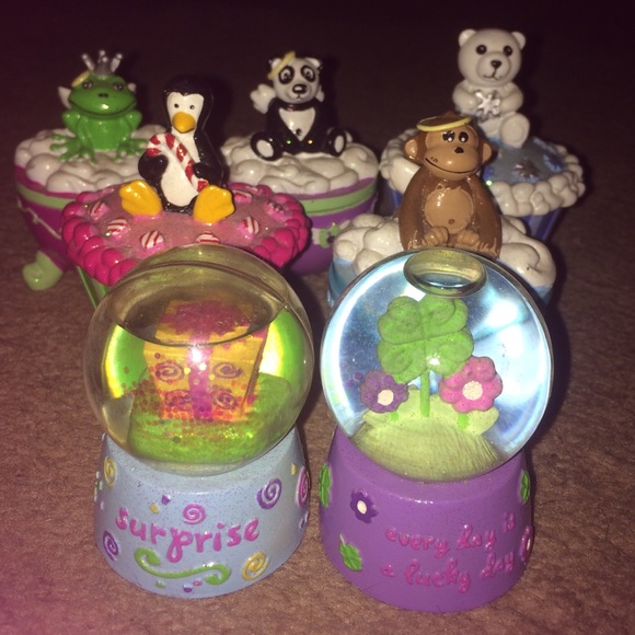Claire's snowglobes and jewelry holder trinkets