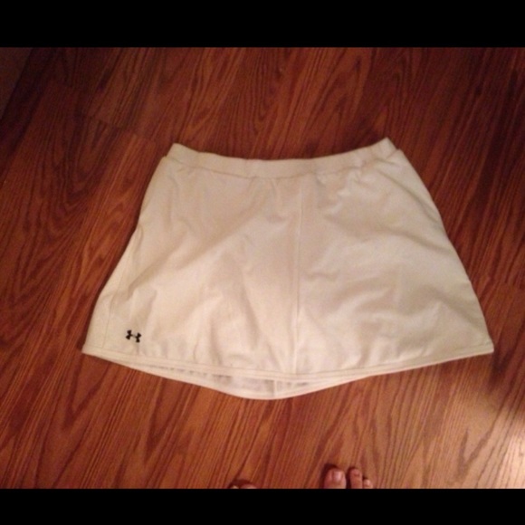 Under armour  White Athletic Skirt