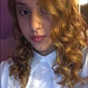 Meet your Posher, Naisha