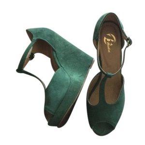Bata Green Peep toe
