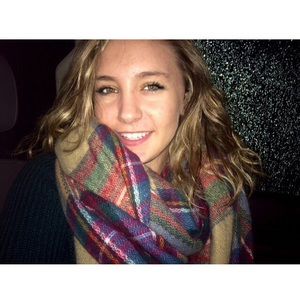 Meet your Posher, Carson