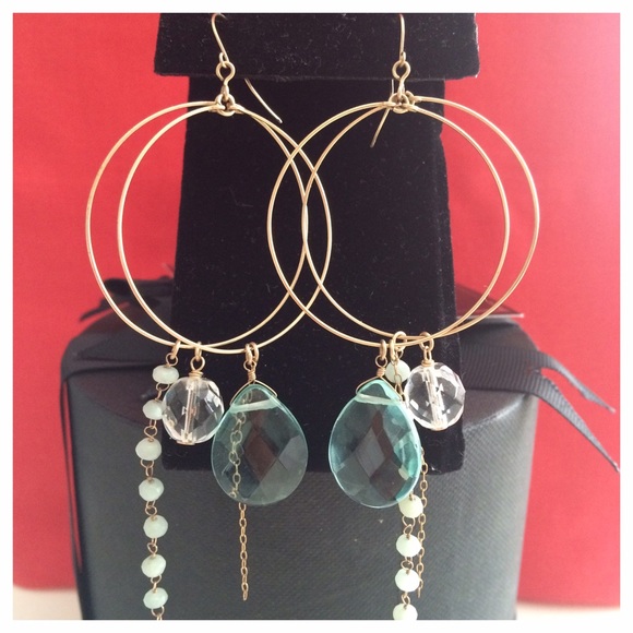✨ Pretty Gold & Aquamarine Drop Earrings ✨