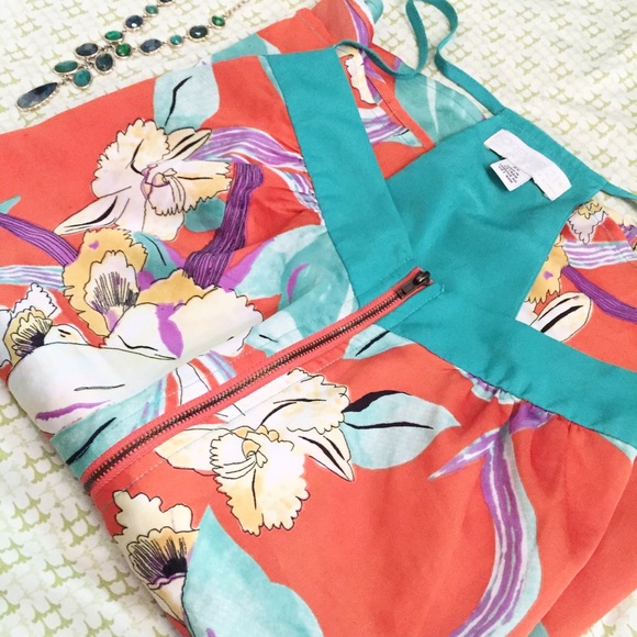 F21 + Tropical zipper Front Tank