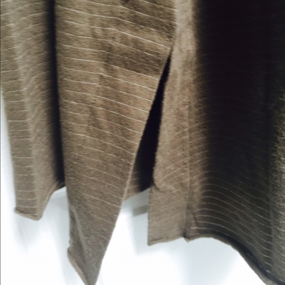 Vintage Brown Graphic T-shirt with silver design - Picture 3 of 3