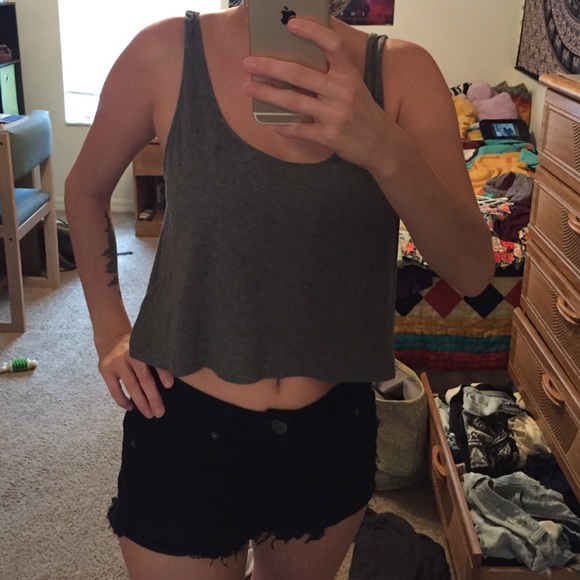 Express grey crop top