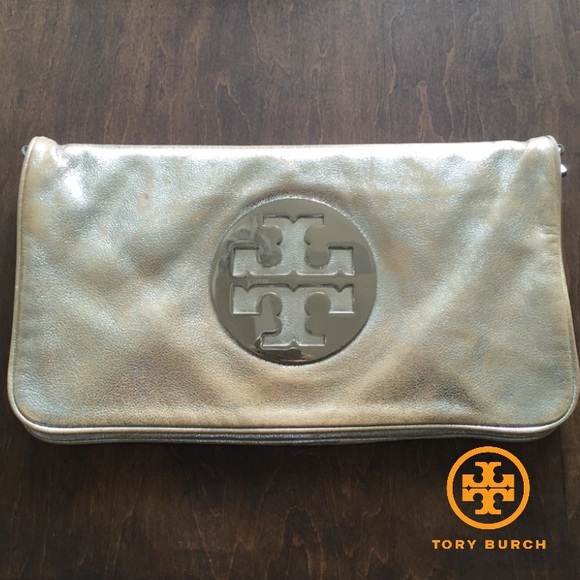 Tory Burch Handbags - 💠HP 11-08-18💠Tory Burch Reva clutch