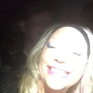 Meet your Posher, Rochelle