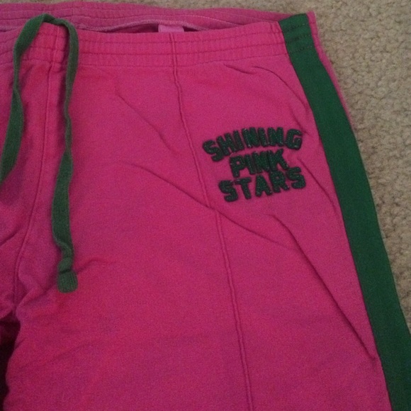 Pink VS sweats - Picture 2 of 3