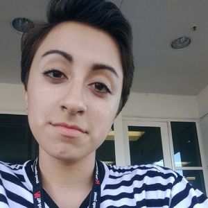 Meet your Posher, Gabriela