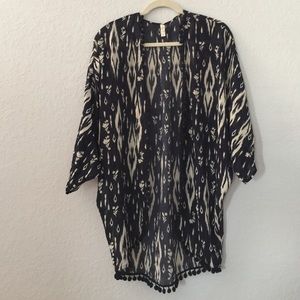 Beautiful Navy & White Kimono