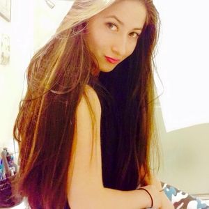 Meet your Posher, Caroline