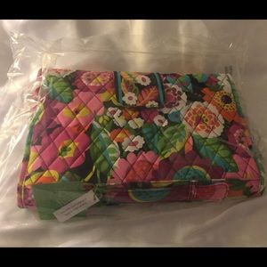 NWT Vera Bradley Va Va Bloom Changing Pad Clutch
