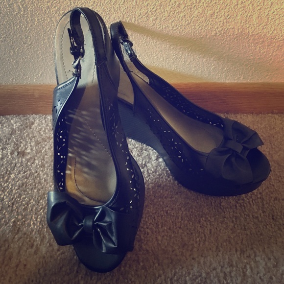 Apt. 9 Shoes - APT 9 black wedges