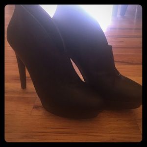 Jessica Simpson Black Booties
