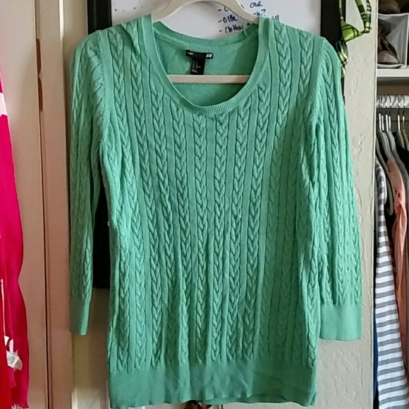 Light green, 3/4 sleeve sweater
