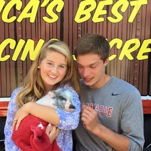 Meet your Posher, Max