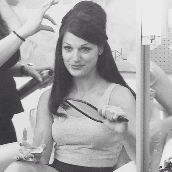 Meet your Posher, Lea - Picture 1 of 1