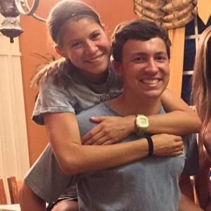 Meet your Posher, Caitlyn