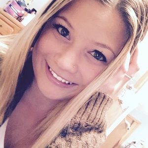 Meet your Posher, Angelisa