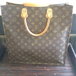 🎉SOLD Louis Vuitton Sac Plat  100 % AUTHENTIC